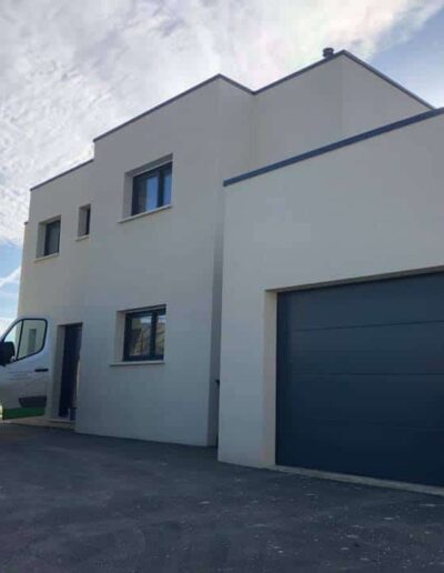 Ravalement façade d'une maison moderne dans le Calvados (14) - 2B Peinture